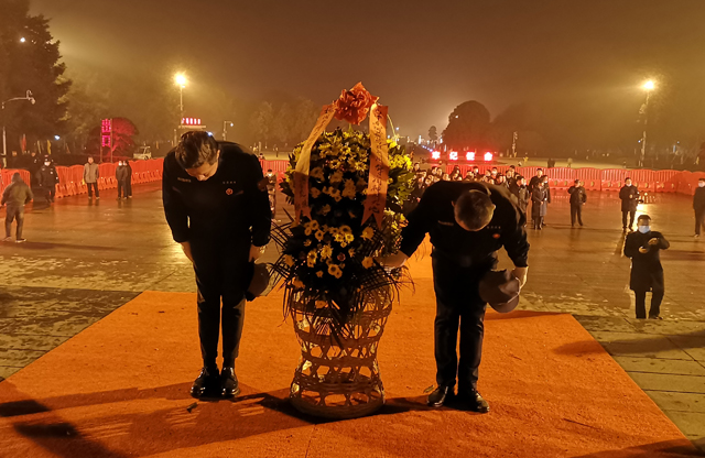 紀念偉人毛澤東誕辰127周年——奧吉娜集團韶山沖祭拜